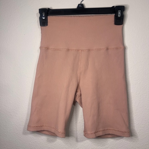 aerie Pants - aerie Ribbed High-Waist Bike Shorts — Dusty Mauve